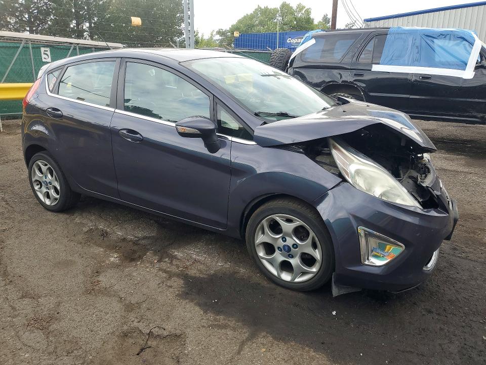 2013 Ford Fiesta მანქანა იყიდება აუქციონზე, vin: 3FADP4FJ5DM110975, აუქციონის ნომერი: 68881896
