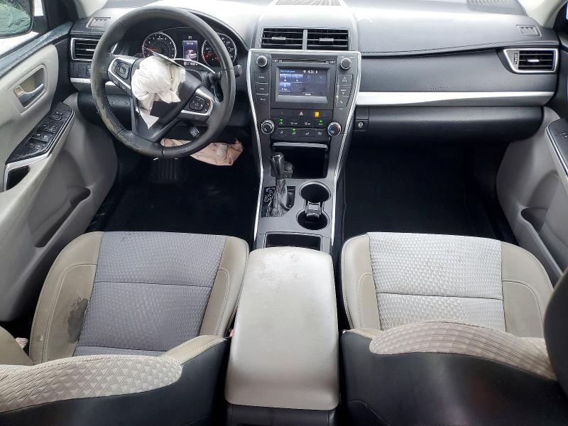 68200276 :رقم المزاد ، 4T1BF1FK1FU023886 vin ، 2015 Toyota Camry مزاد بيع