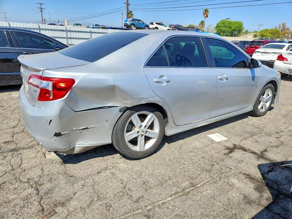 69133596 :رقم المزاد ، 4T1BF1FK7DU235995 vin ، 2013 Toyota Camry مزاد بيع
