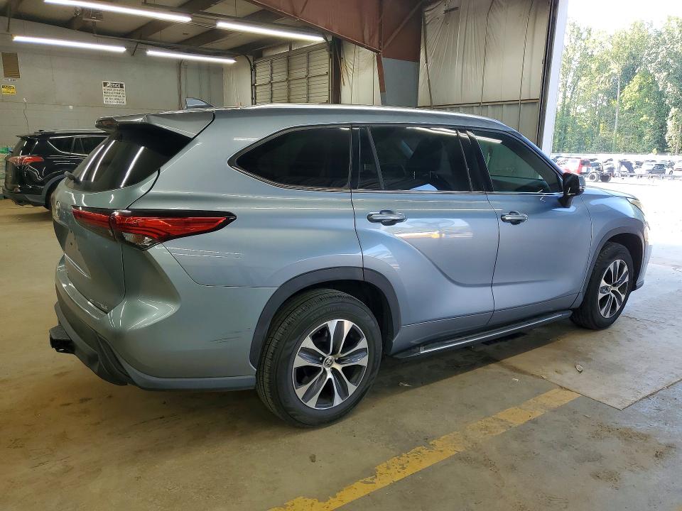 69489396 :رقم المزاد ، 5TDHZRAH7LS012875 vin ، 2020 Toyota Highlander مزاد بيع