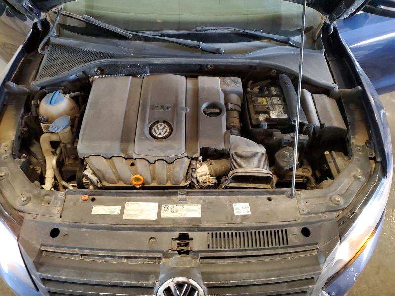 67205036 :رقم المزاد ، 1VWBP7A38DC046098 vin ، 2013 Volkswagen Passat مزاد بيع
