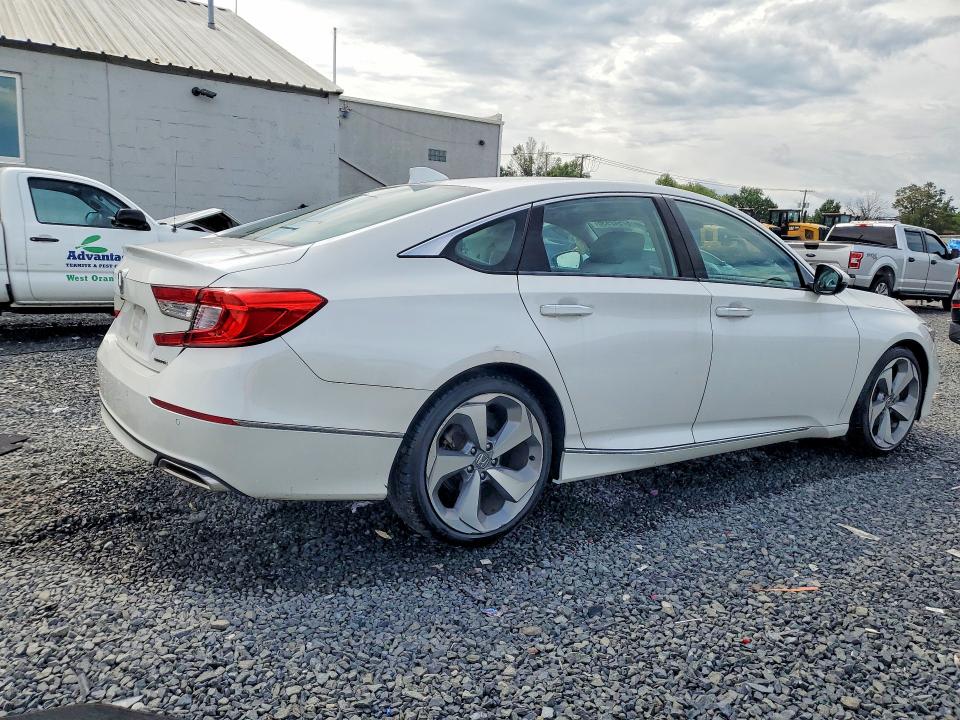 Продаж на аукціоні авто 2018 Honda Accord, vin: 1HGCV1F94JA034322, номер лоту: 67542936