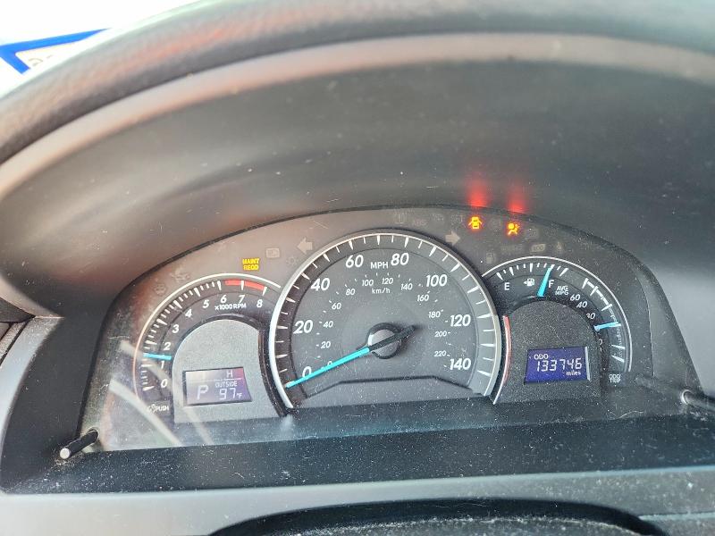 68184686 :رقم المزاد ، 4T4BF1FK1ER423113 vin ، 2014 Toyota Camry مزاد بيع