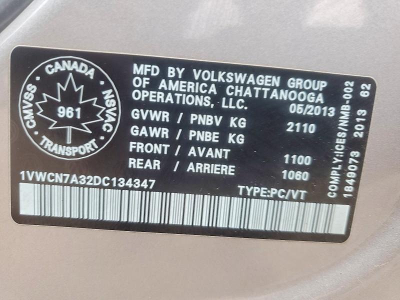 70106166 :رقم المزاد ، 1VWCN7A32DC134347 vin ، 2013 Volkswagen Passat مزاد بيع