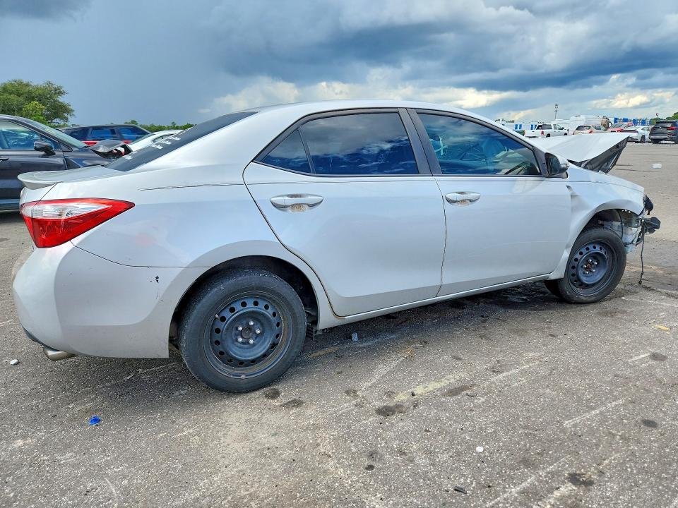 68334326 :رقم المزاد ، 2T1BURHE4FC381173 vin ، 2015 Toyota Corolla مزاد بيع
