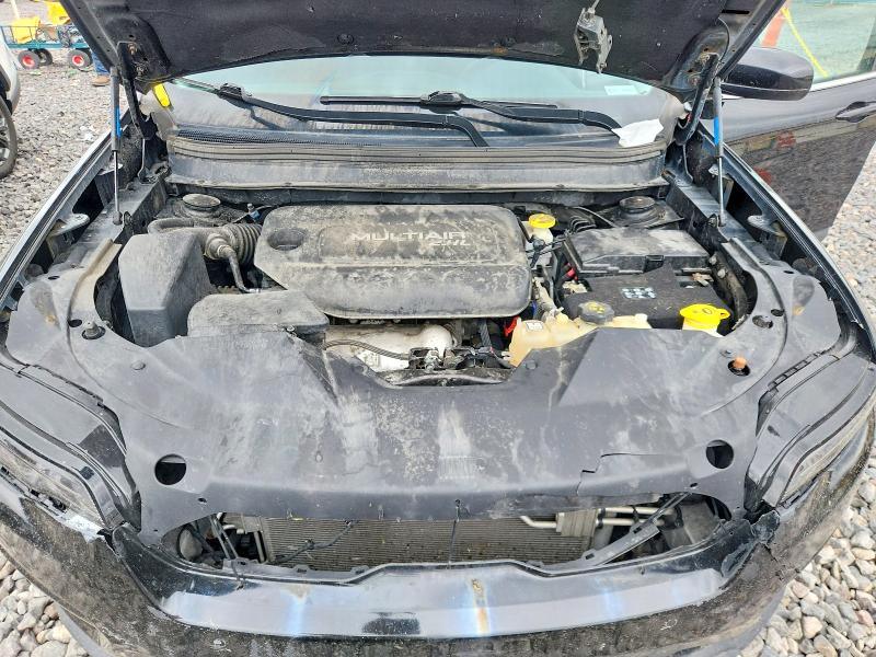 68211906 :رقم المزاد ، 1C4PJLCB2KD148091 vin ، 2019 Jeep Cherokee مزاد بيع