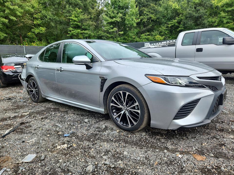 Aukcja sprzedaży 2018 Toyota Camry, vin: 4T1B11HK3JU035722, numer aukcji: 67938516