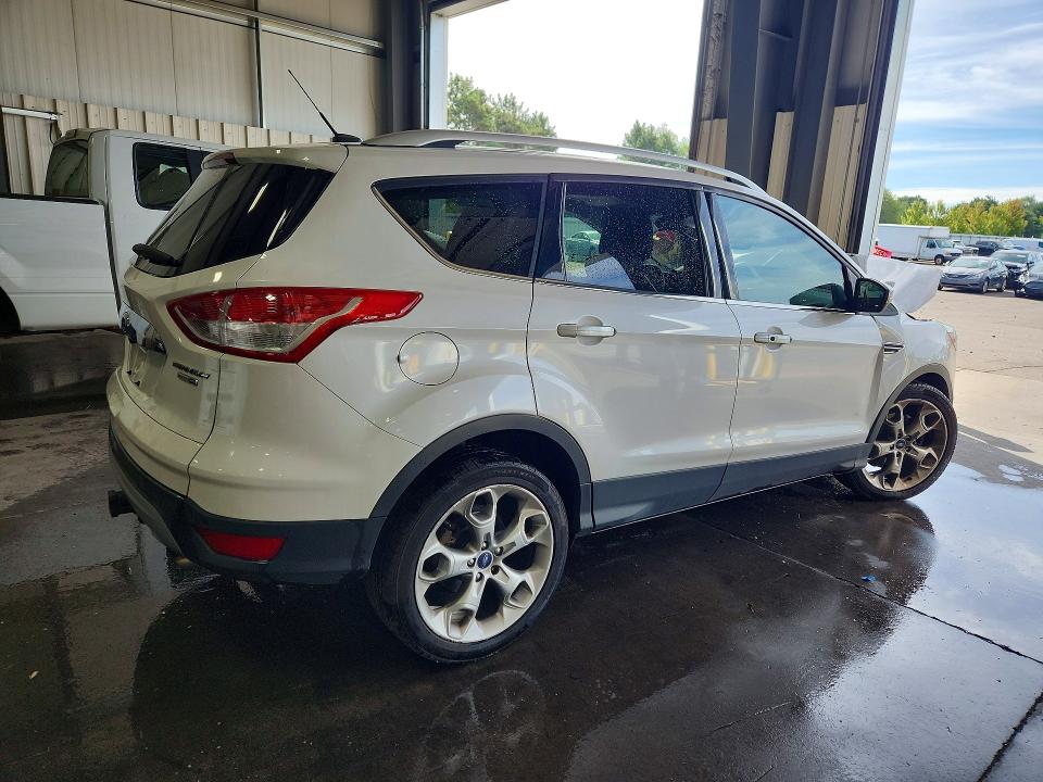 67343376 :رقم المزاد ، 1FMCU9J95GUC59357 vin ، 2016 Ford Escape مزاد بيع
