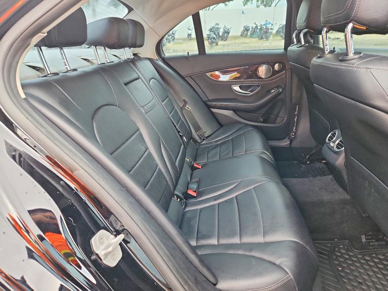 68443986 :رقم المزاد ، 55SWF4JB1FU045019 vin ، 2015 Mercedes-benz C مزاد بيع