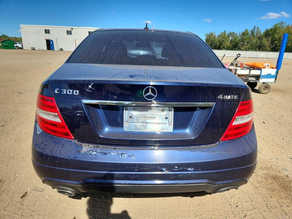 2013 Mercedes-benz C მანქანა იყიდება აუქციონზე, vin: WDDGF8AB1DA880787, აუქციონის ნომერი: 69736916