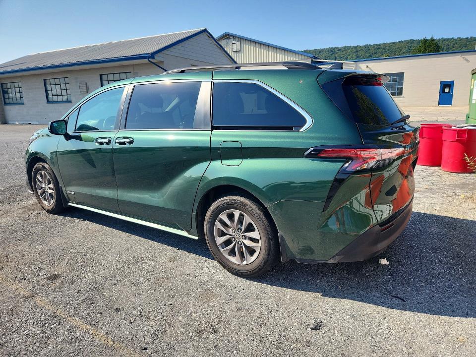 Продажа на аукционе авто 2021 Toyota Sienna, vin: 5TDJRKEC7MS025005, номер лота: 69239576
