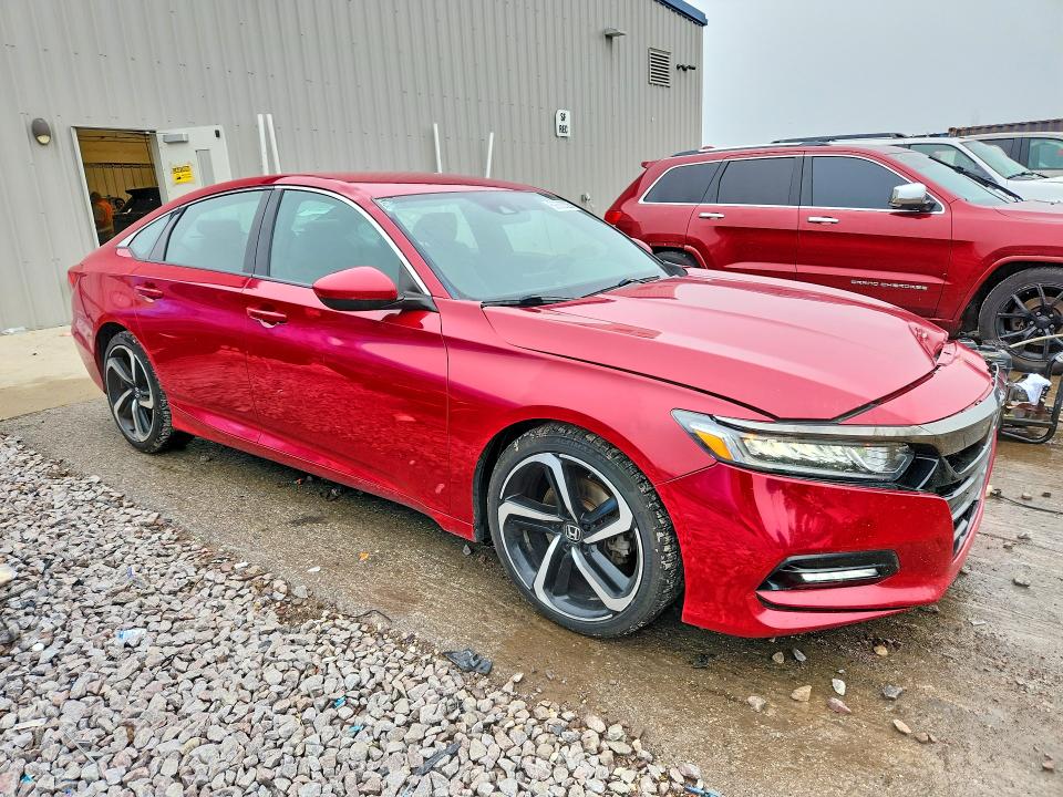 69382326 :رقم المزاد ، 1HGCV1F39JA054710 vin ، 2018 Honda Accord مزاد بيع