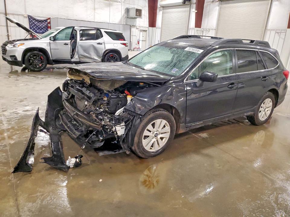 70250306 :رقم المزاد ، 4S4BSBDC3F3297366 vin ، 2015 Subaru Outback مزاد بيع