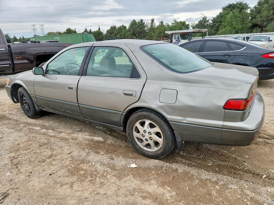 69103726 :رقم المزاد ، JT2BF28KXX0161970 vin ، 1999 Toyota Camry مزاد بيع