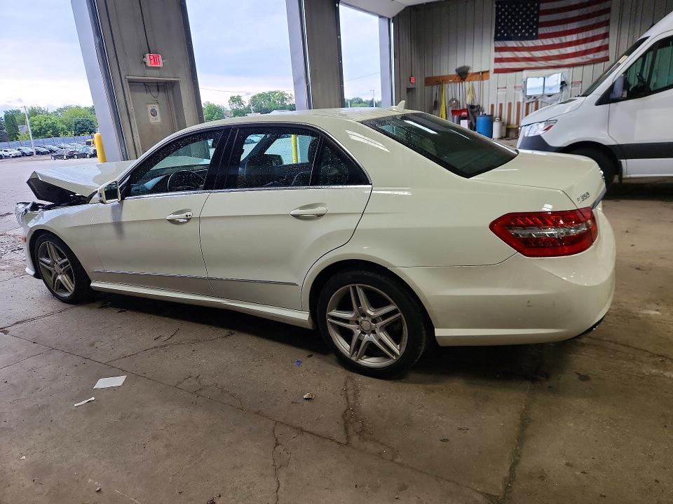 67405126 :رقم المزاد ، WDDHF8HB7BA383962 vin ، 2011 Mercedes-benz E مزاد بيع