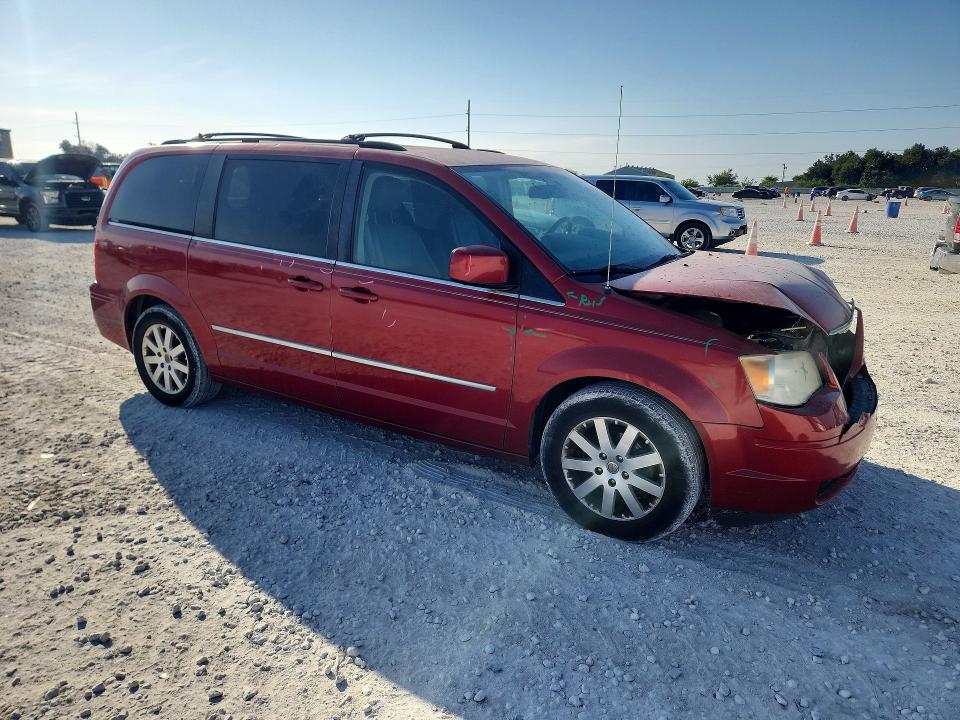 2010 Chrysler Town & Country მანქანა იყიდება აუქციონზე, vin: 2A4RR5D10AR134019, აუქციონის ნომერი: 68765316