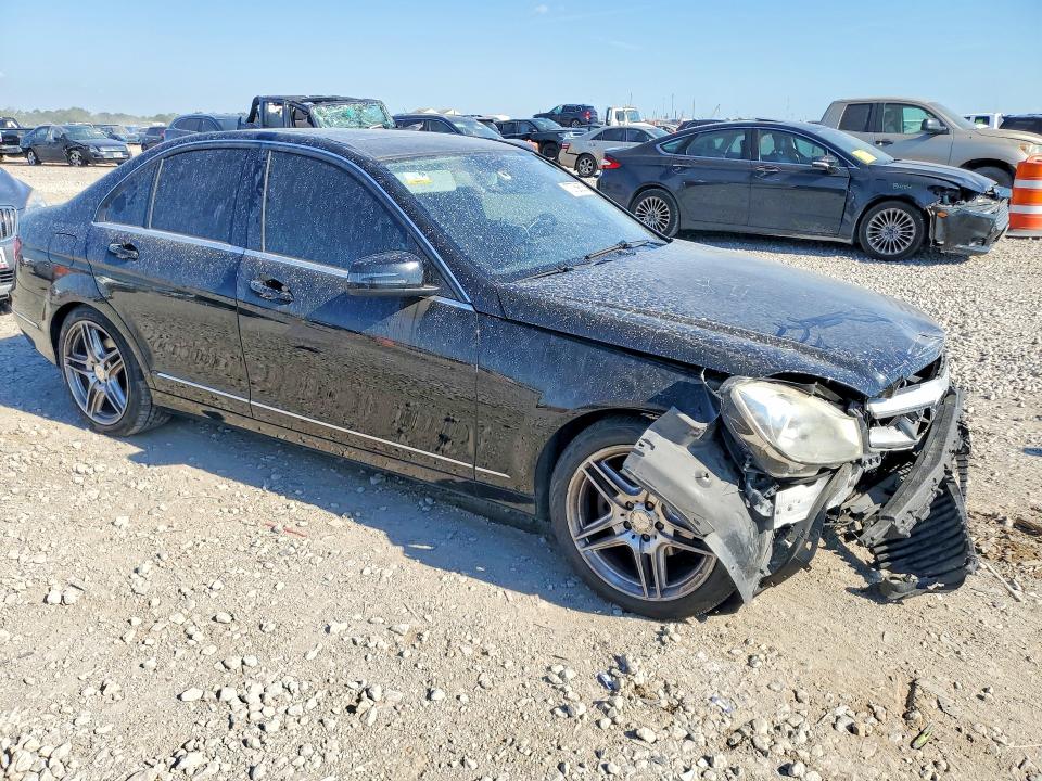 Продаж на аукціоні авто 2012 Mercedes-benz C, vin: WDDGF8BBXCA655636, номер лоту: 70739636
