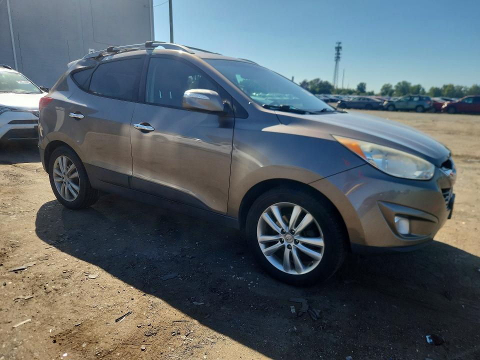 2013 Hyundai Tucson მანქანა იყიდება აუქციონზე, vin: KM8JU3AC0DU650704, აუქციონის ნომერი: 68856536