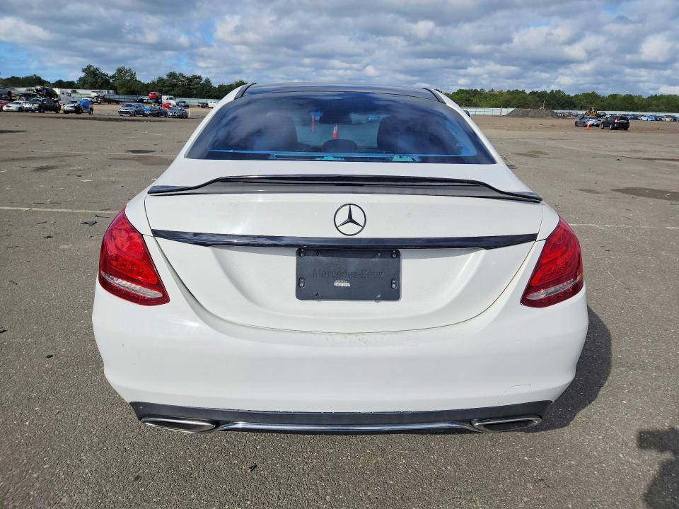 2015 Mercedes-benz C მანქანა იყიდება აუქციონზე, vin: 55SWF4KB2FU096043, აუქციონის ნომერი: 69800116
