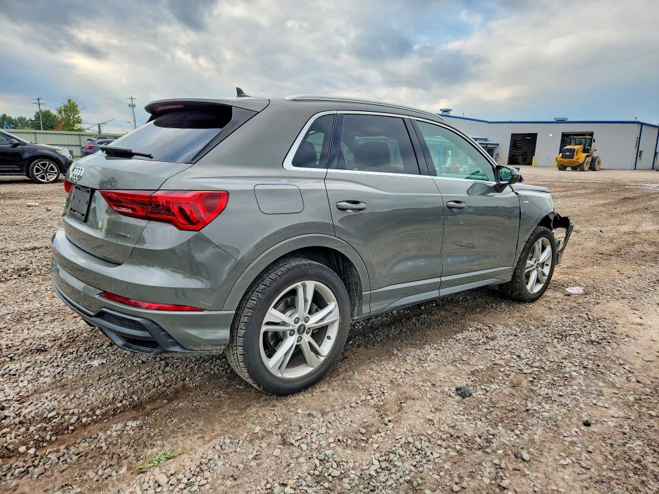 2021 Audi Q3 მანქანა იყიდება აუქციონზე, vin: WA1EECF37M1092597, აუქციონის ნომერი: 68987816