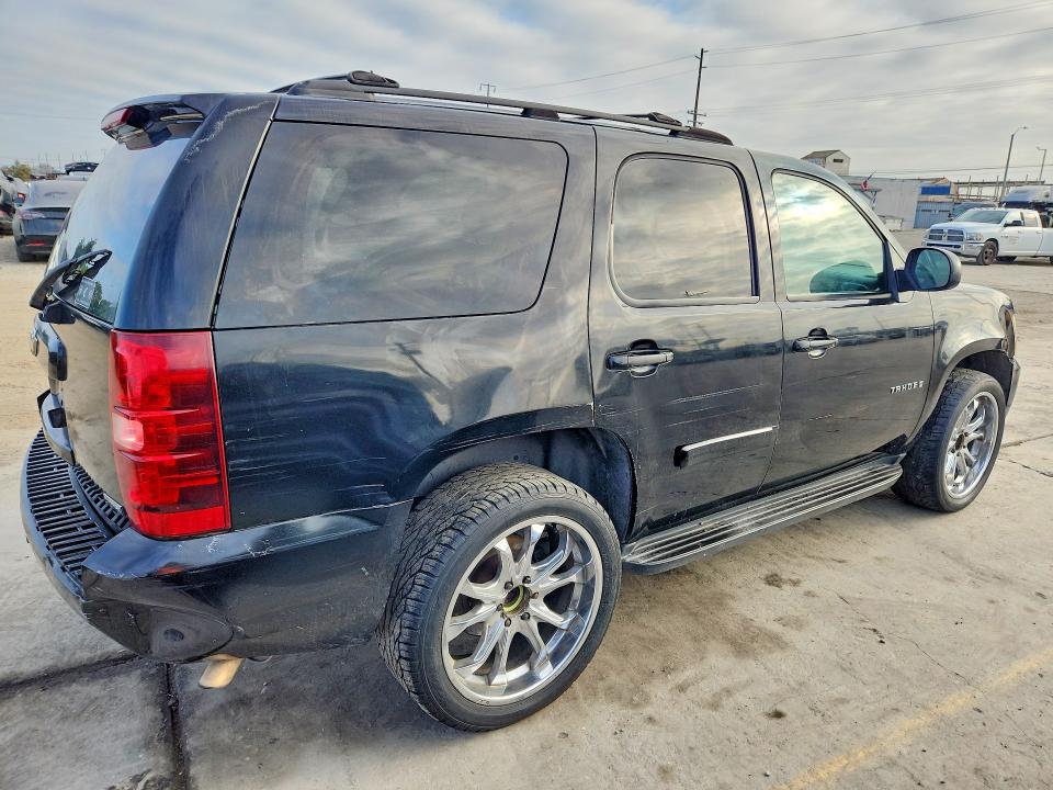 Продажа на аукционе авто 2007 Chevrolet Tahoe, vin: 1GNFC13067R320794, номер лота: 70091856