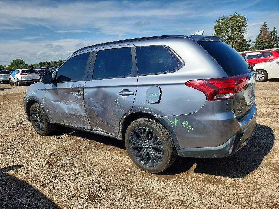 Продаж на аукціоні авто 2018 Mitsubishi Outlander, vin: JA4AD3A32JZ047105, номер лоту: 68813616