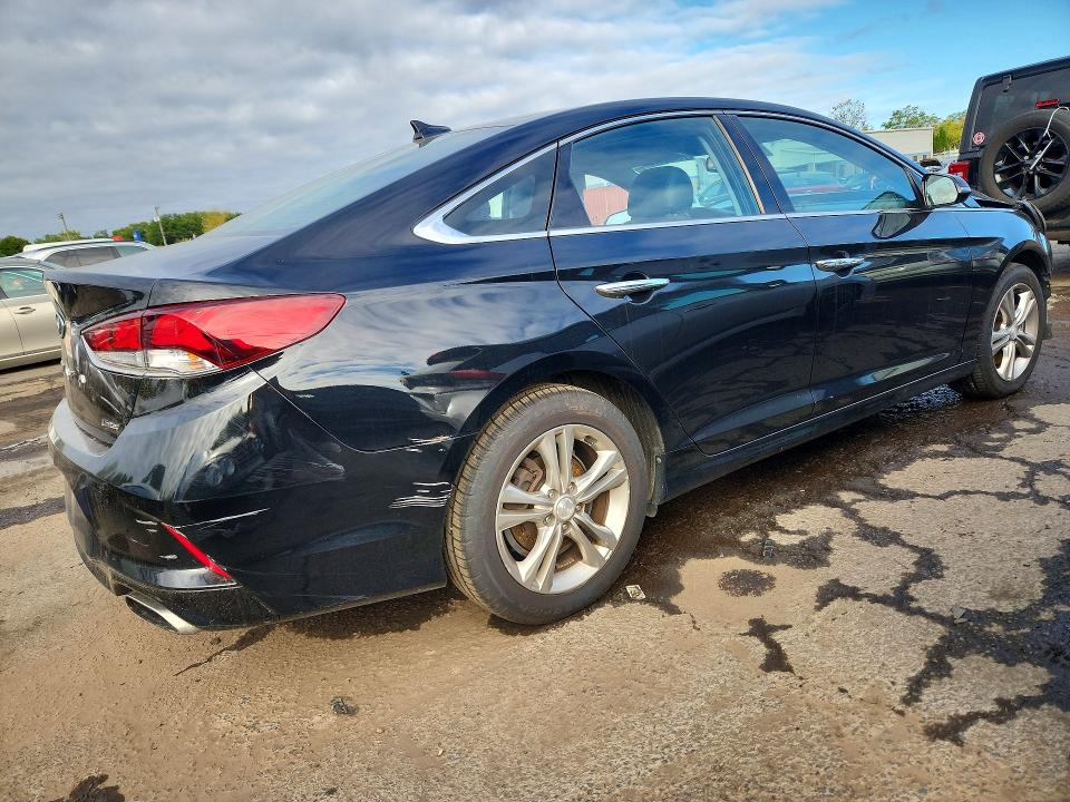 Продажа на аукционе авто 2019 Hyundai Sonata, vin: 5NPE34AF8KH821893, номер лота: 70035136