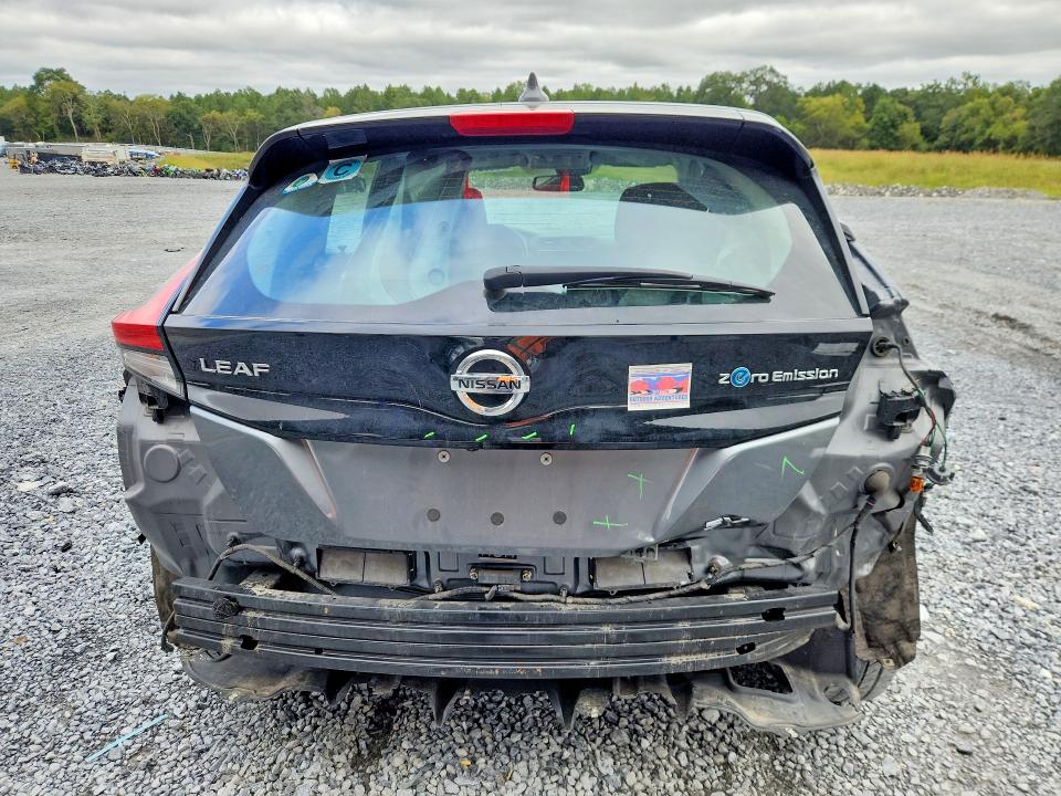 69892186 :رقم المزاد ، 1N4AZ1CP9JC305947 vin ، 2018 Nissan Leaf مزاد بيع