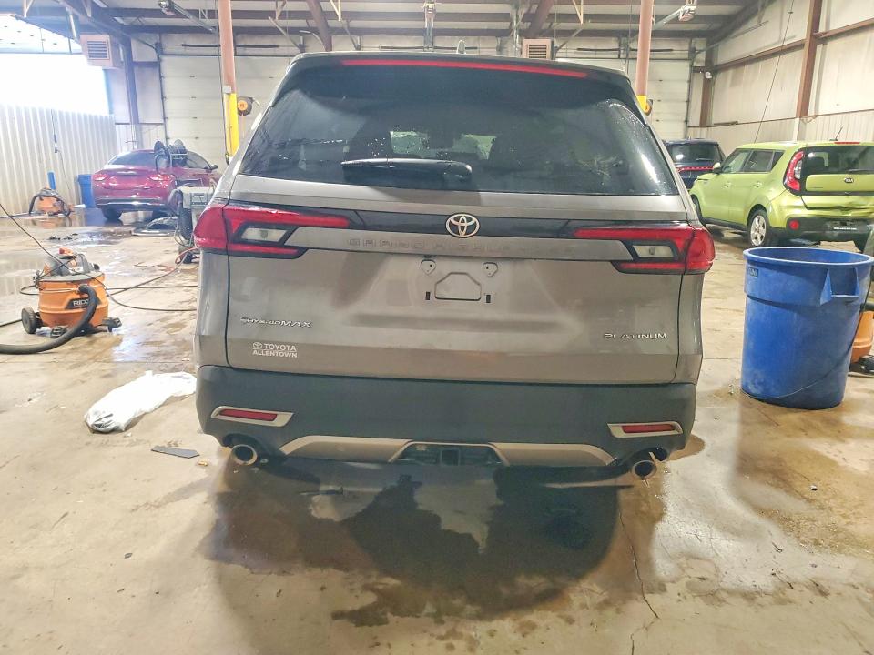 68930066 :رقم المزاد ، 5TDADAB50TS045884 vin ، 2026 Toyota Grand Highlander Hybrid مزاد بيع