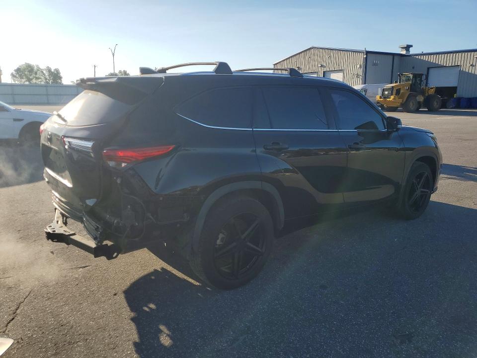 2021 Toyota Highlander მანქანა იყიდება აუქციონზე, vin: 5TDHBRCH6MS521357, აუქციონის ნომერი: 68678236