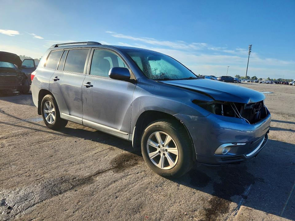 69544036 :رقم المزاد ، 5TDBK3EH9DS261388 vin ، 2013 Toyota Highlander مزاد بيع