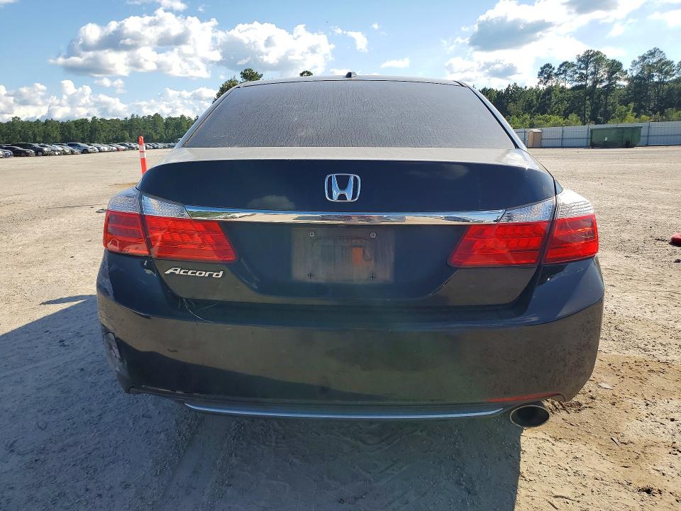 Auction sale of the 2013 Honda Accord, vin: 1HGCR2F86DA086007, lot number: 67320906