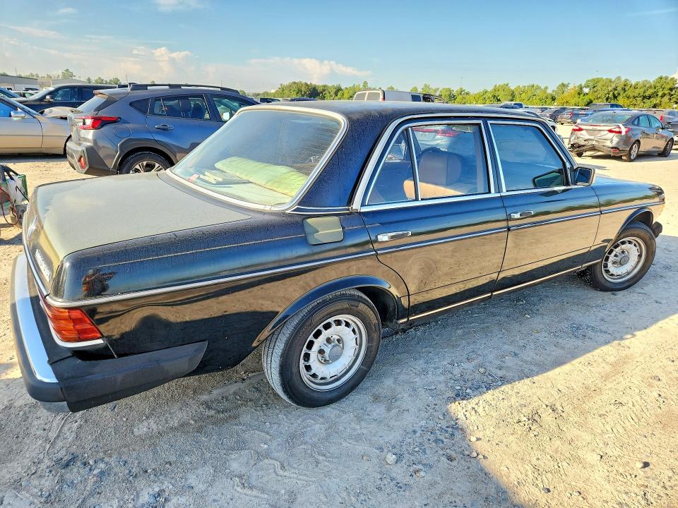 Aukcja sprzedaży 1981 Mercedes-benz 300, vin: WDBAB30A1BB240835, numer aukcji: 68390016