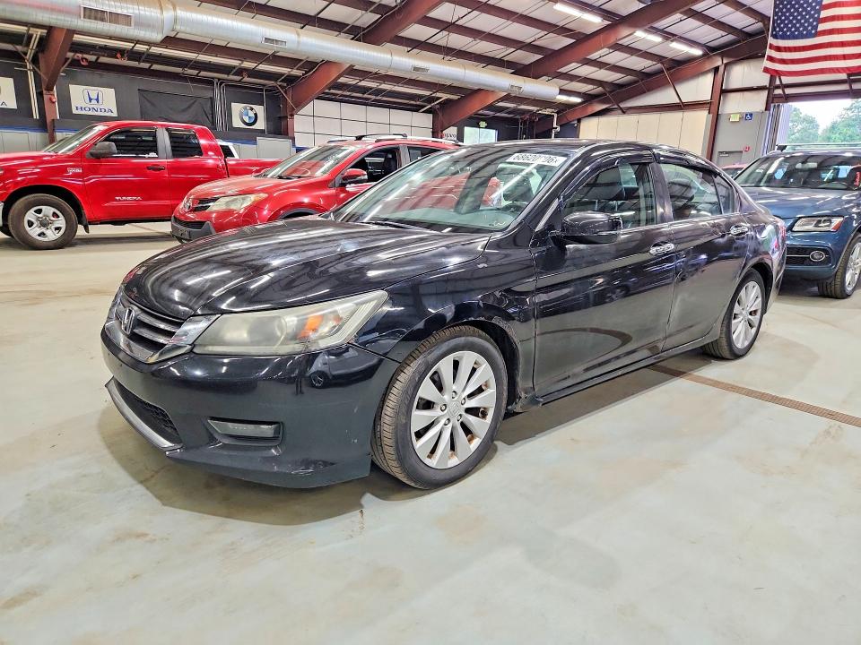 Auction sale of the 2015 Honda Accord, vin: 1HGCR2F84FA066003, lot number: 68620906