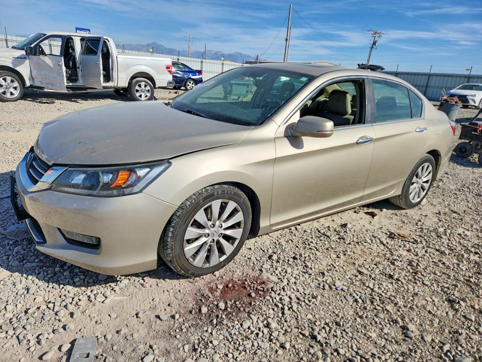 2015 Honda Accord მანქანა იყიდება აუქციონზე, vin: 1HGCR2F8XFA046547, აუქციონის ნომერი: 66997936