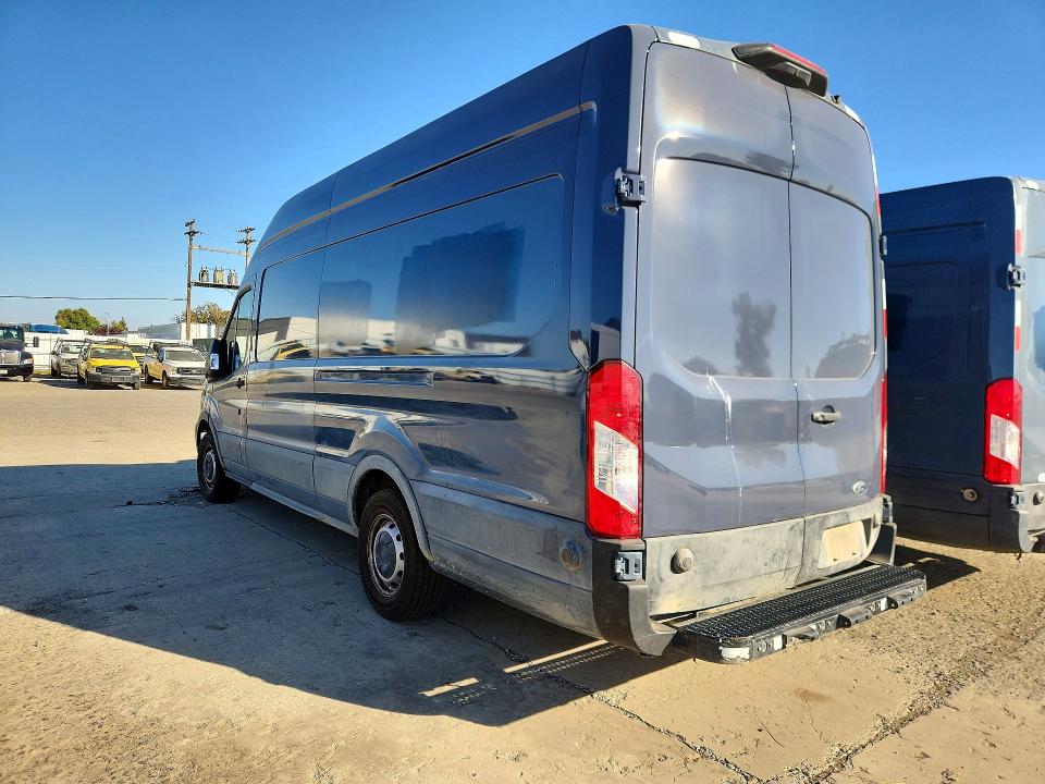 61141596 :رقم المزاد ، 1FTBR3X81LKA56033 vin ، 2020 Ford Transit مزاد بيع