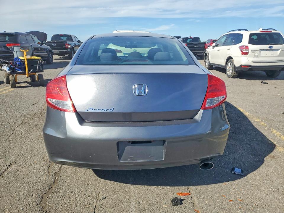 Продажа на аукционе авто 2012 Honda Accord, vin: 1HGCS1B77CA021581, номер лота: 70313836