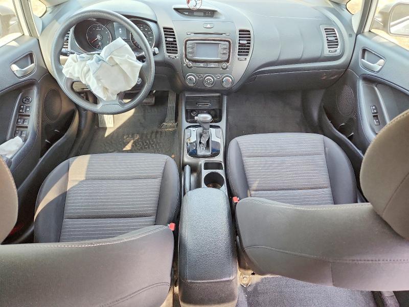 67475616 :رقم المزاد ، 3KPFL4A71JE170025 vin ، 2018 Kia Forte مزاد بيع