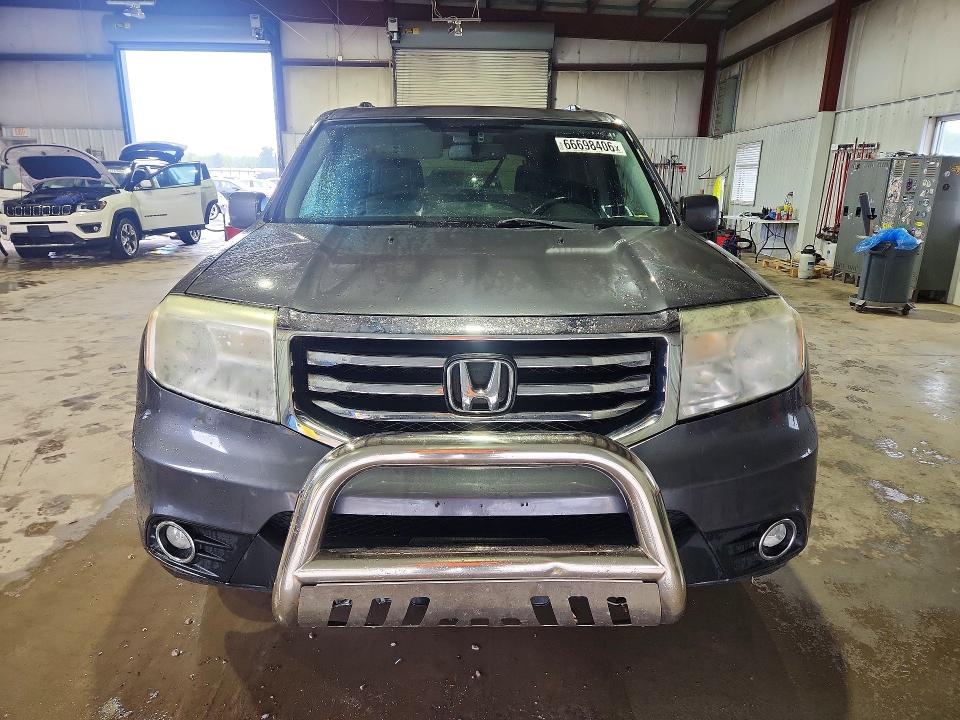 66698406 :رقم المزاد ، 5FNYF4H51FB007106 vin ، 2015 Honda Pilot مزاد بيع