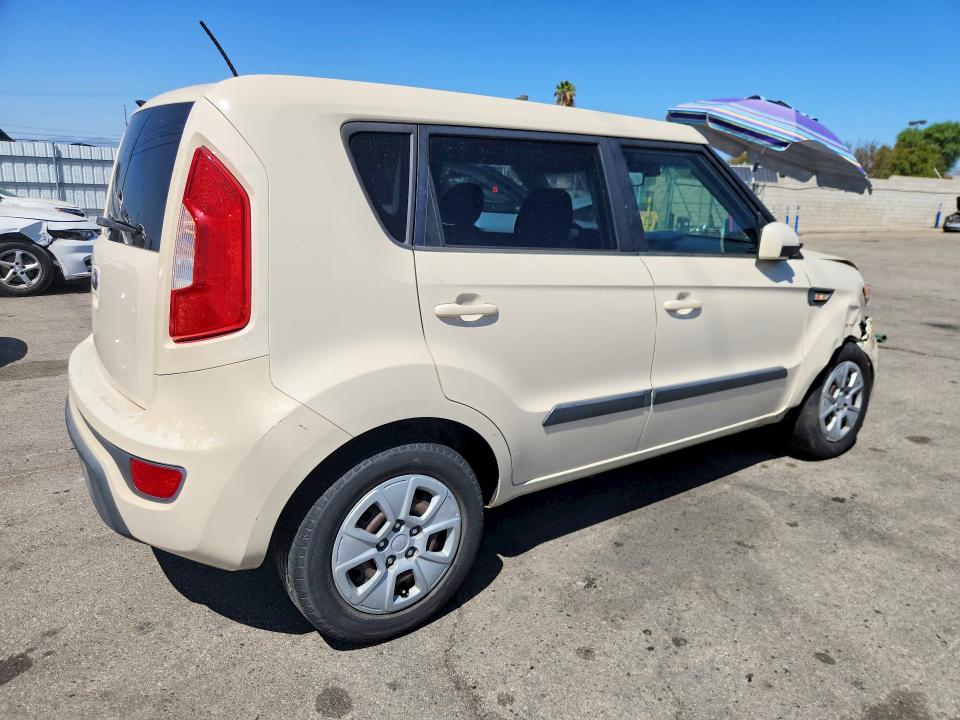 2013 Kia Soul მანქანა იყიდება აუქციონზე, vin: KNDJT2A55D7773299, აუქციონის ნომერი: 67825696