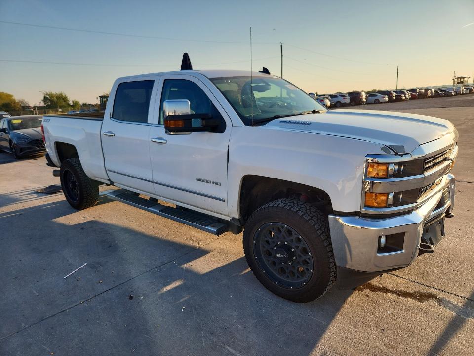 70130646 :رقم المزاد ، 1GC1KWE82GF300923 vin ، 2016 Chevrolet Silverado مزاد بيع