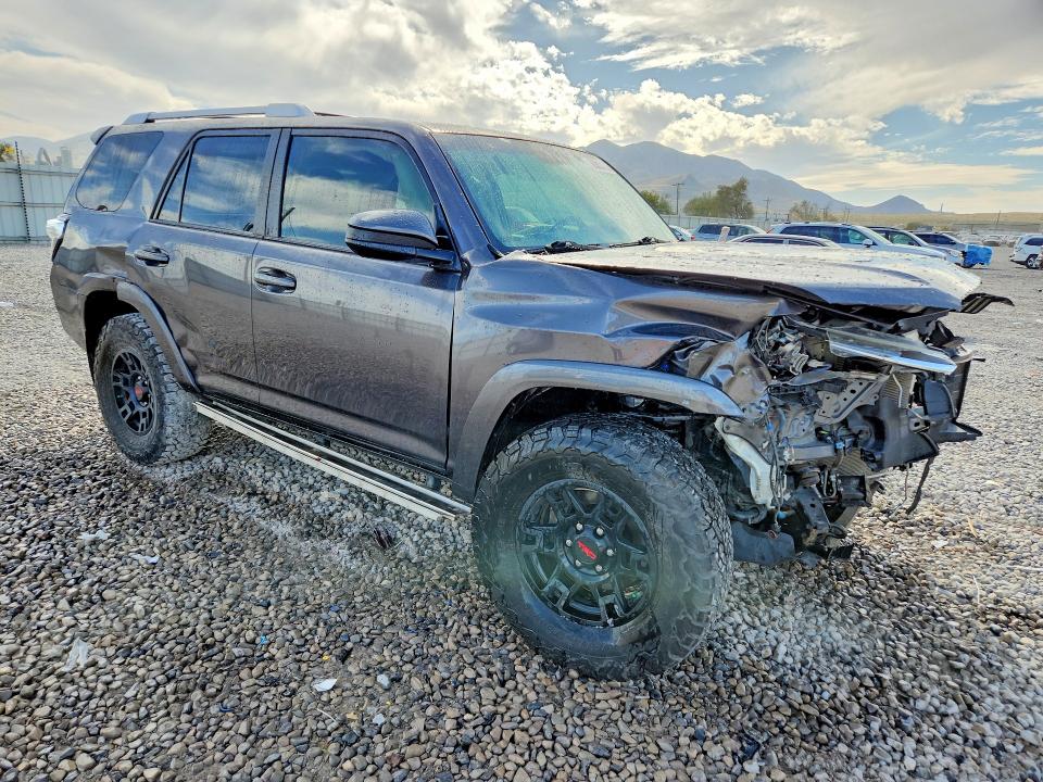 Продажа на аукционе авто 2015 Toyota 4runner, vin: JTEBU5JR0F5245637, номер лота: 68880106