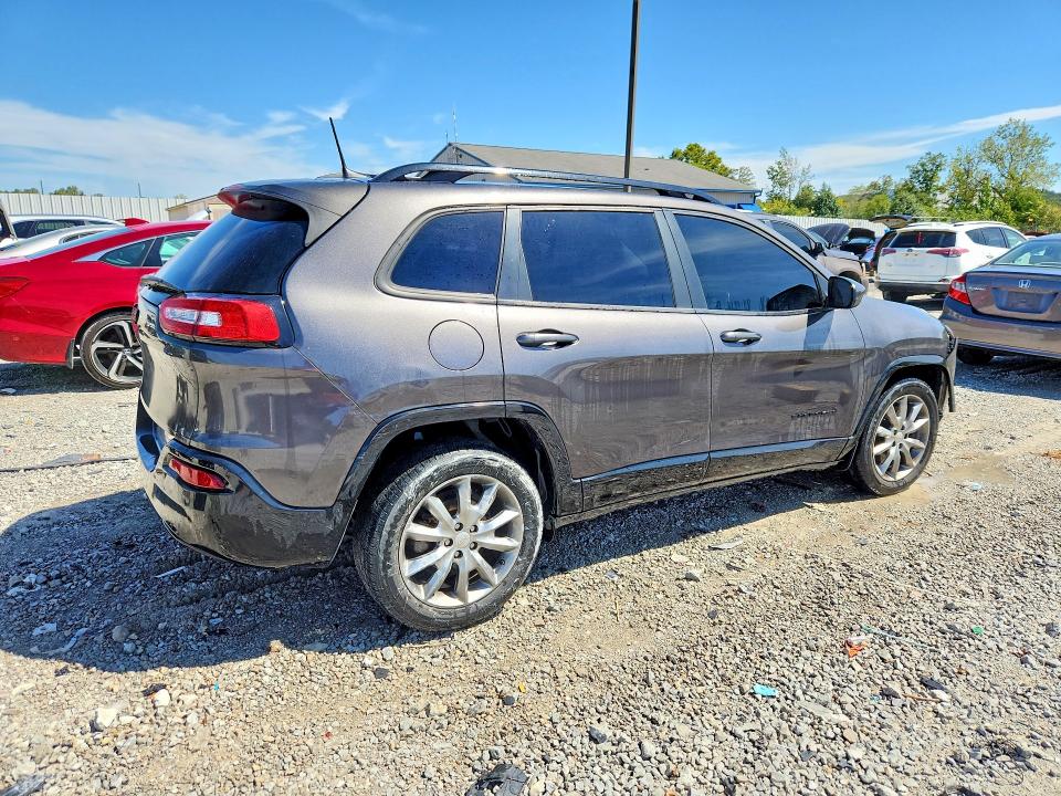 2018 Jeep Cherokee მანქანა იყიდება აუქციონზე, vin: 1C4PJLCB4JD587985, აუქციონის ნომერი: 68594326