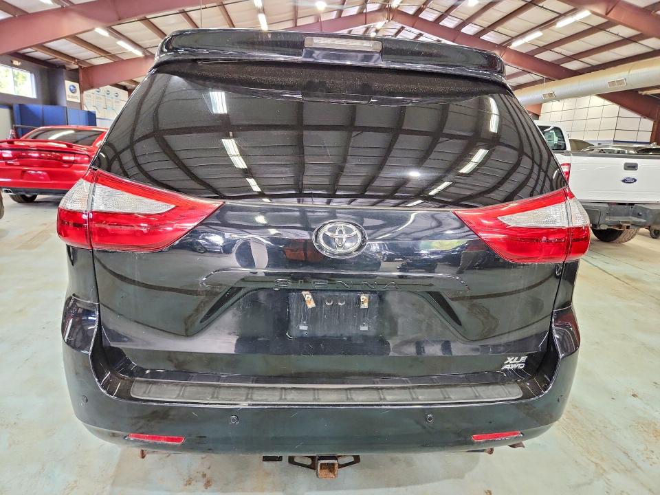 Продажа на аукционе авто 2015 Toyota Sienna, vin: 5TDDK3DC8FS094751, номер лота: 69465066
