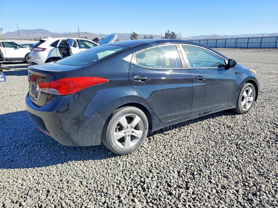 70811156 :رقم المزاد ، KMHDH4AE5DU595045 vin ، 2013 Hyundai Elantra مزاد بيع