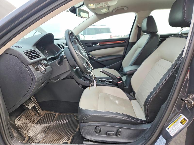 2014 Volkswagen Passat მანქანა იყიდება აუქციონზე, vin: 1VWBS7A32EC077590, აუქციონის ნომერი: 70259186