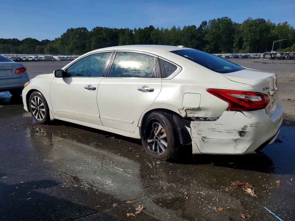 2017 Nissan Altima მანქანა იყიდება აუქციონზე, vin: 1N4AL3APXHC203163, აუქციონის ნომერი: 69037506
