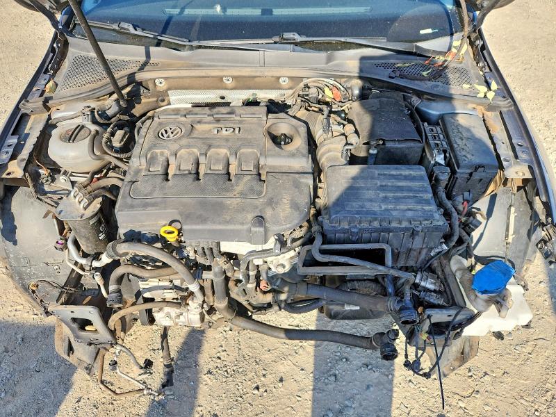 69628156 :رقم المزاد ، 3VW2A7AUXFM066333 vin ، 2015 Volkswagen Golf مزاد بيع