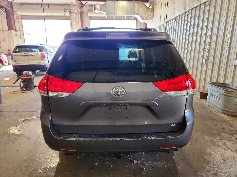 Продажа на аукционе авто 2011 Toyota Sienna, vin: 5TDKK3DC0BS036926, номер лота: 70827886