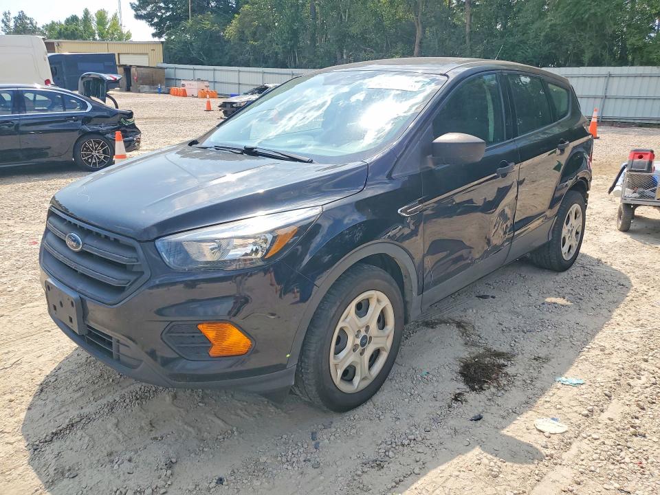 67435616 :رقم المزاد ، 1FMCU0F76KUA88453 vin ، 2019 Ford Escape مزاد بيع